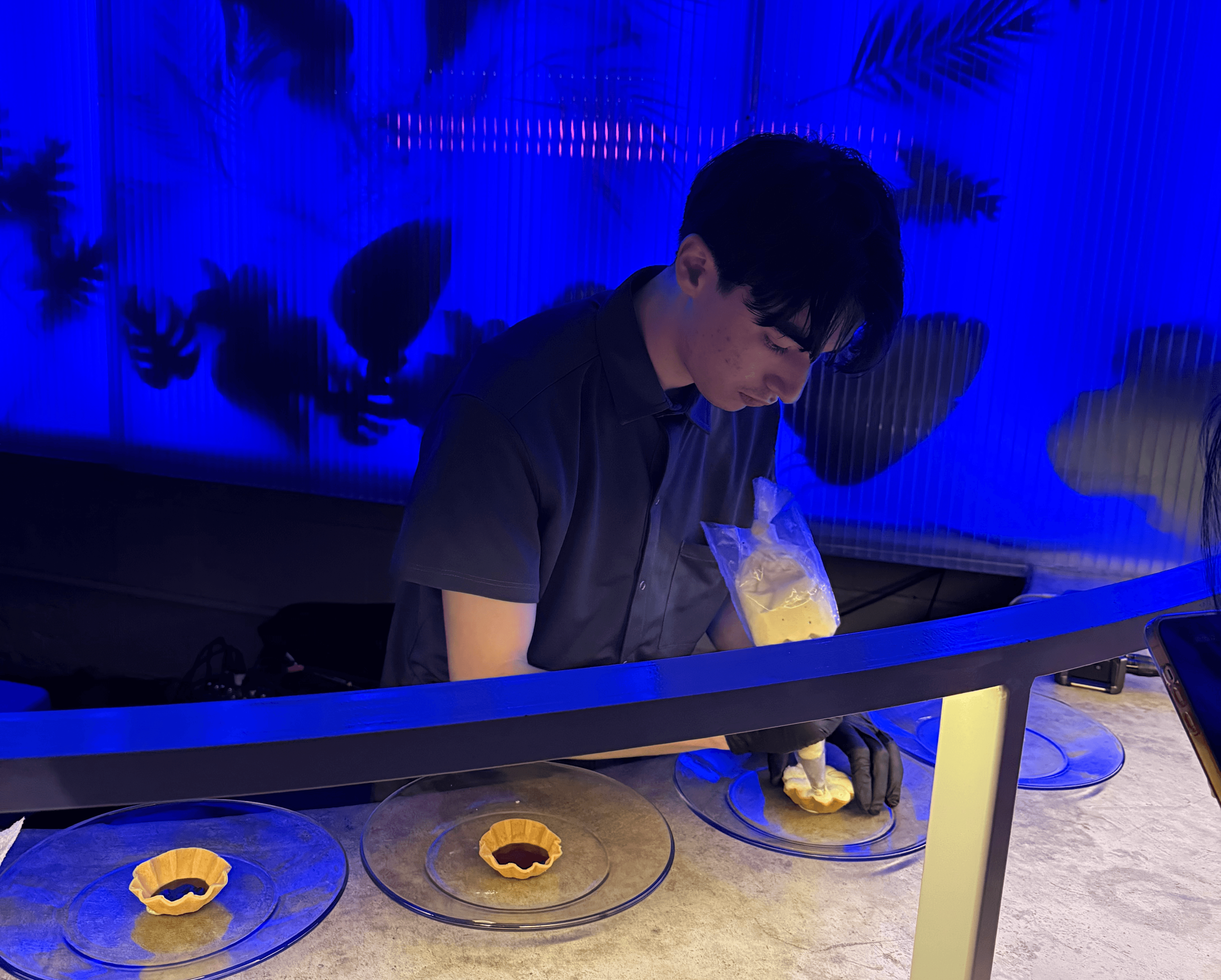 Mak Yorihiro, 3 Michelin star pastry chef serving at a brand event
